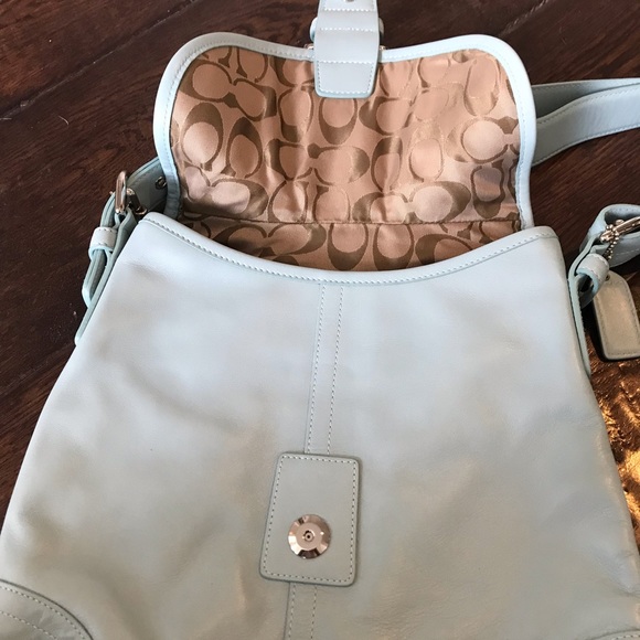 Coach Baby Blue SOHO Purse with brown monogram lining - Picture 5 of 8